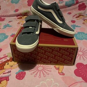 old skool v vans